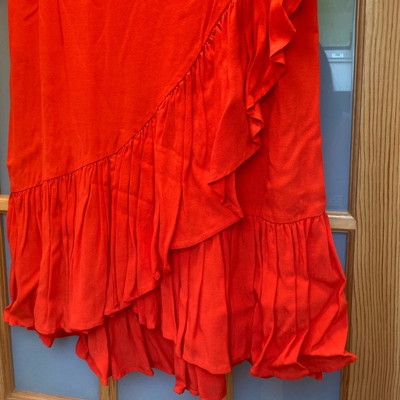 H&M Ruffled Wrap Skirt - Picture 2 of 6